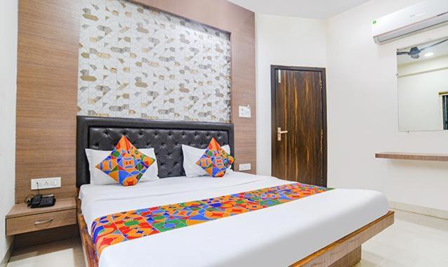 Stayzy Evanka Indore Exterior foto